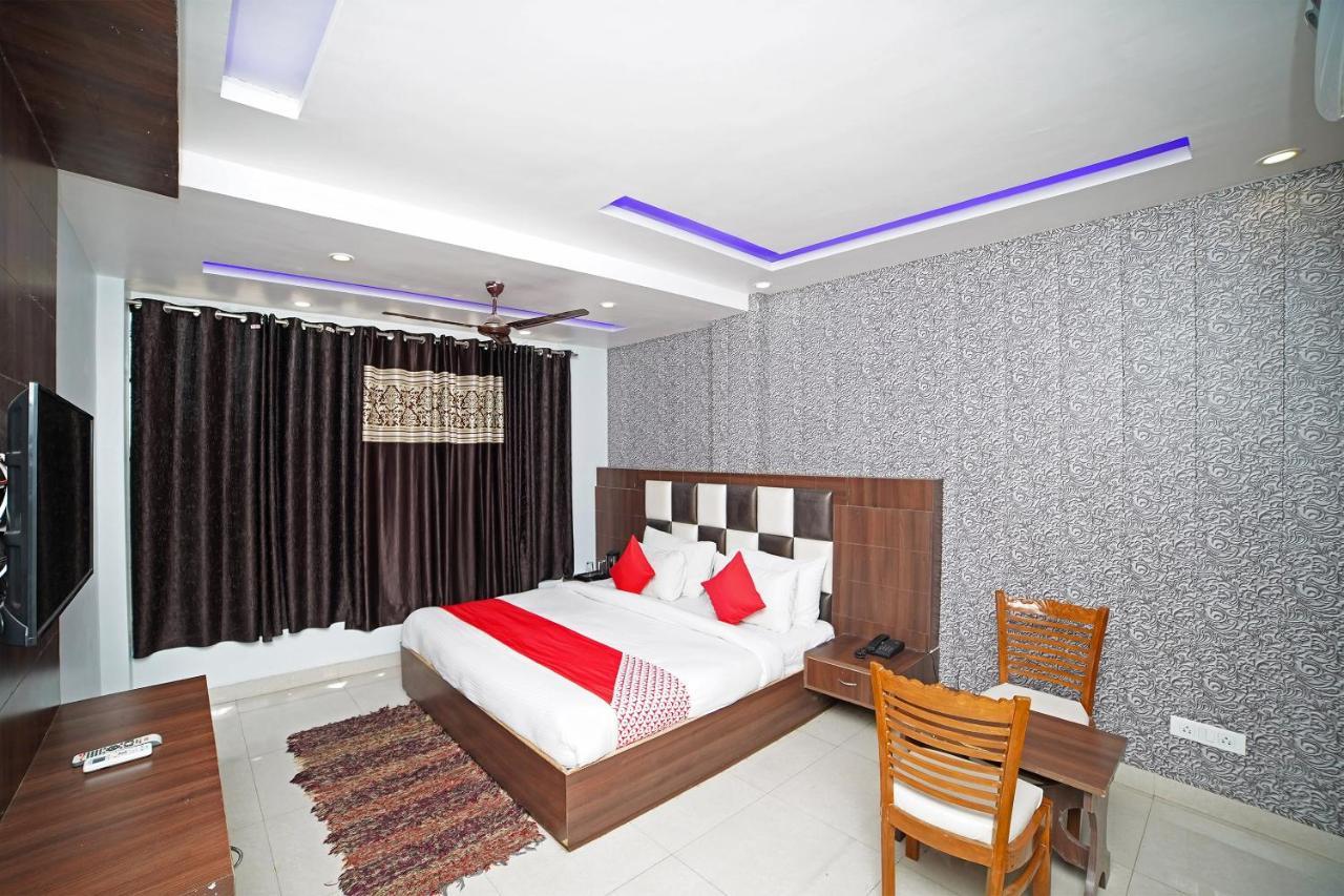 Oyo 39539 Hotel Vansh & Restaurant Kashipur Εξωτερικό φωτογραφία