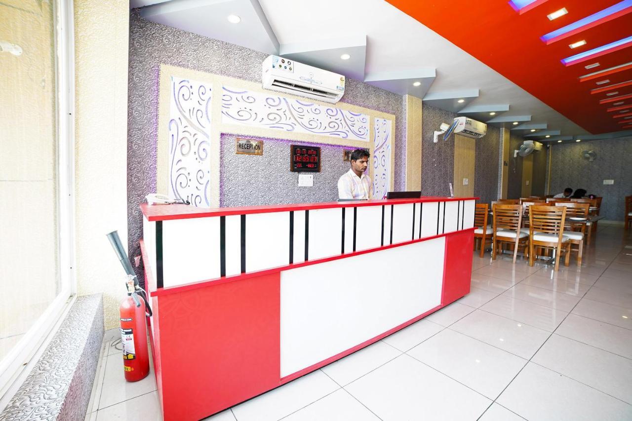 Oyo 39539 Hotel Vansh & Restaurant Kashipur Εξωτερικό φωτογραφία